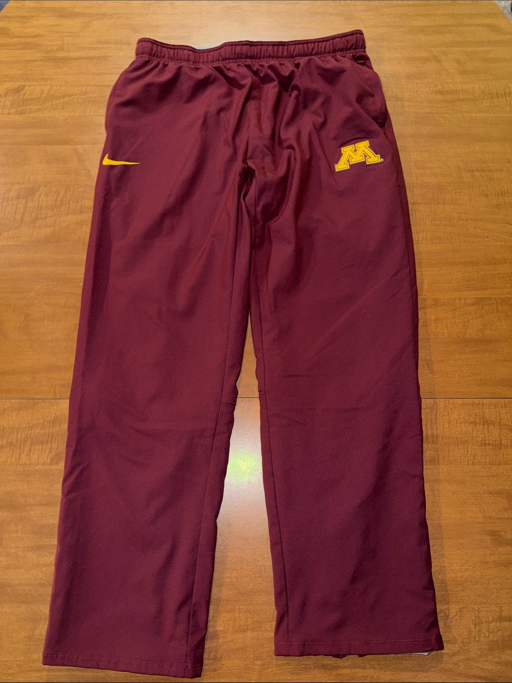 Nike Maroon Joggers with MN Minnesota Gophers Logo